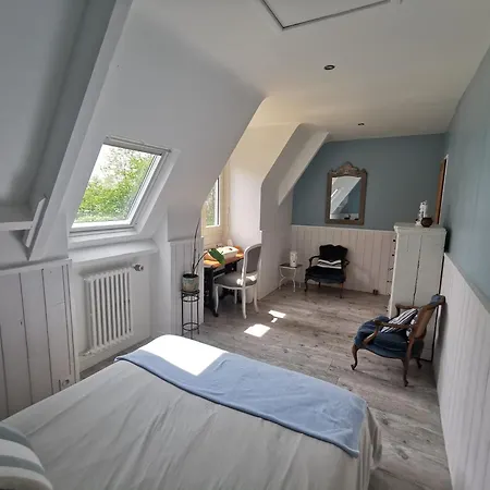 Les Pieds Dans L'eau Homestay Saint-Malo